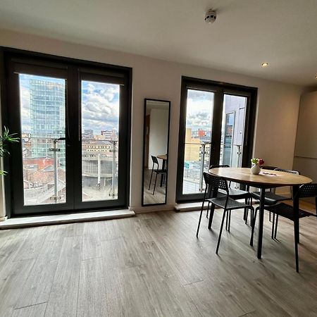 City Centre, Top Floor Apartment, Two Balconies Manchester Exterior photo