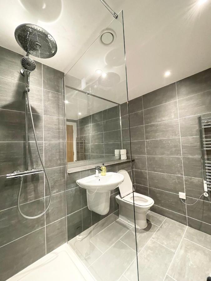 City Centre, Top Floor Apartment, Two Balconies Manchester Exterior photo