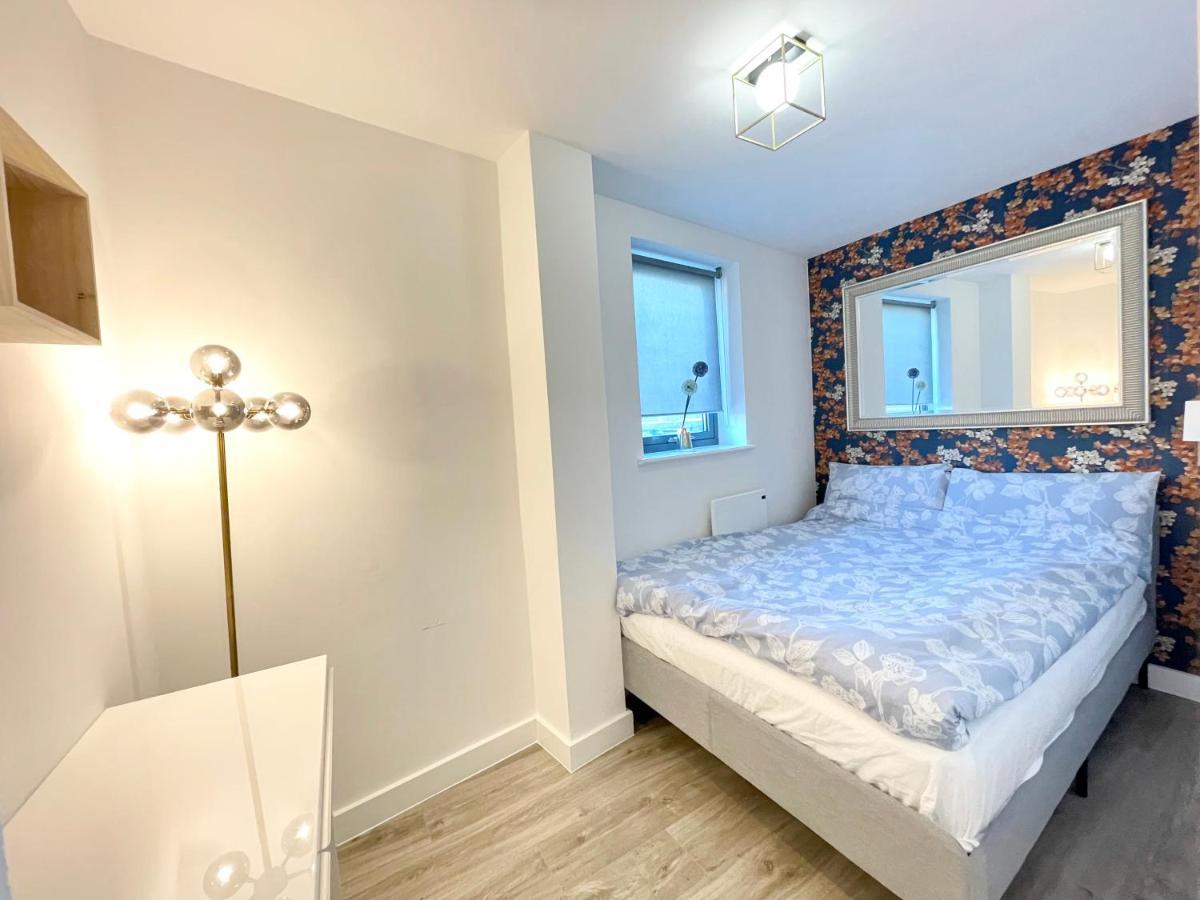City Centre, Top Floor Apartment, Two Balconies Manchester Exterior photo