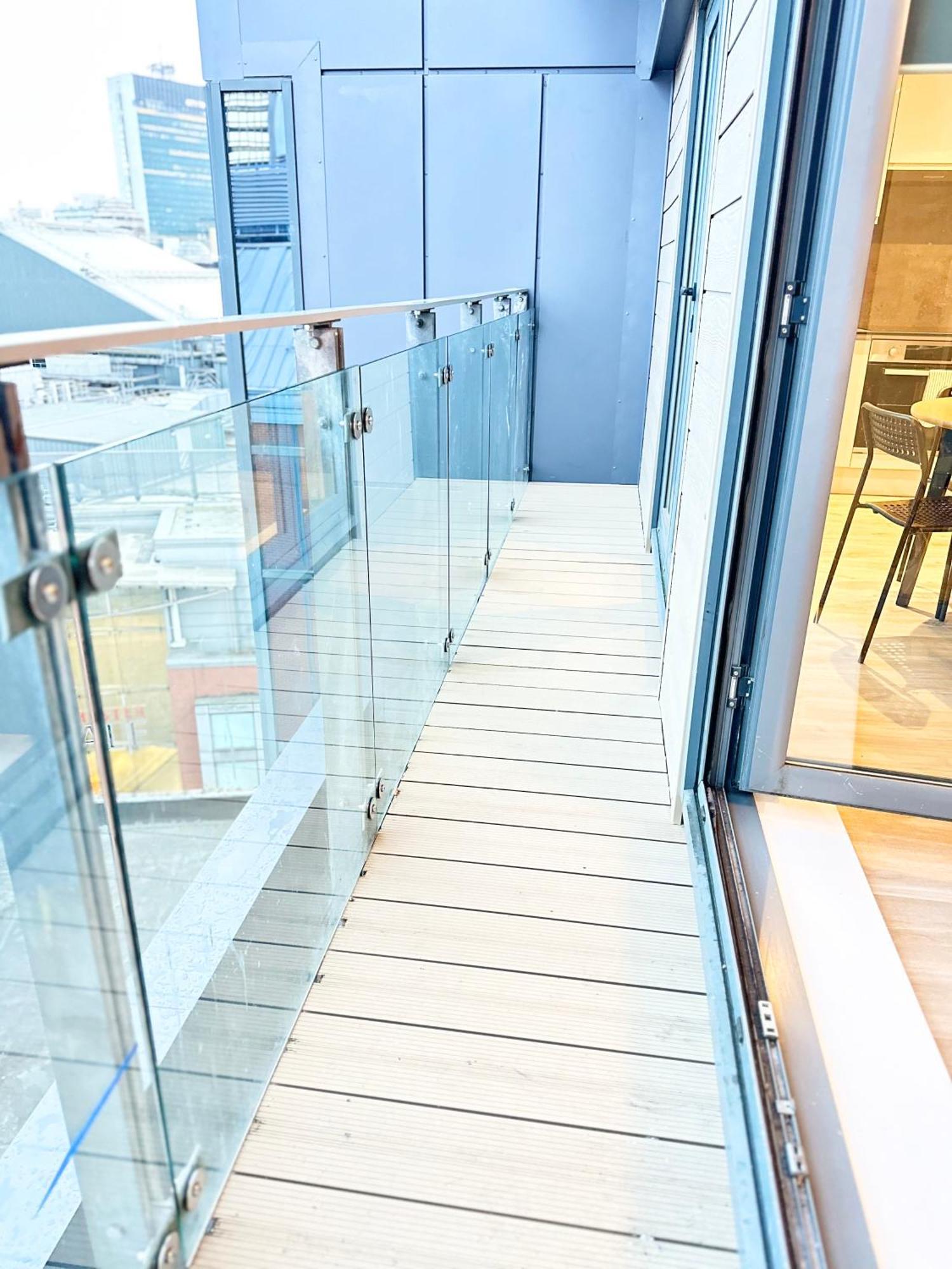 City Centre, Top Floor Apartment, Two Balconies Manchester Exterior photo